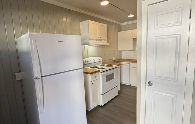 1437-1459 W. Fourth St. - 12 Unit