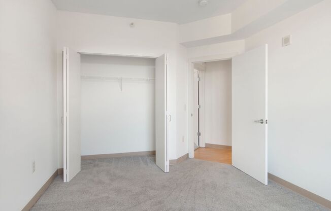 2 beds, 1 bath, 1,045 sqft, $2,300, Unit 0610