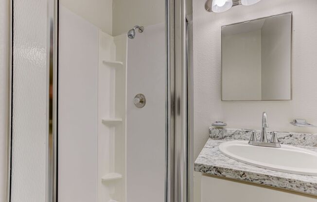 3 beds, 2 baths, 1,150 sqft, $1,875, Unit 27