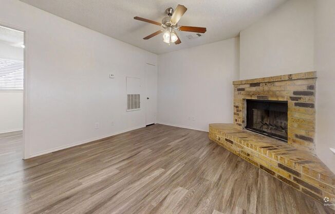 1 bed, 1 bath, 500 sqft, $979, Unit 203