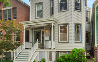 2102 W BELLE PLAINE