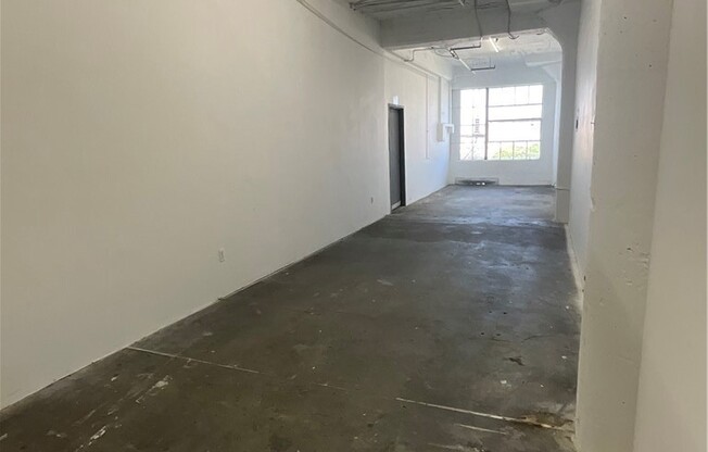 Studio, 850 sqft, $1,200, Unit 504