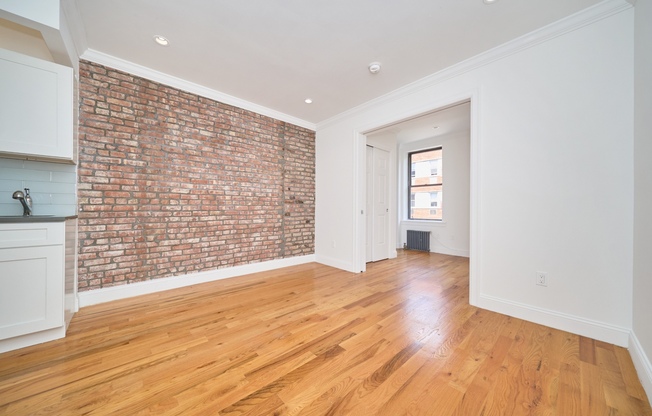 310 E 83rd St #5C