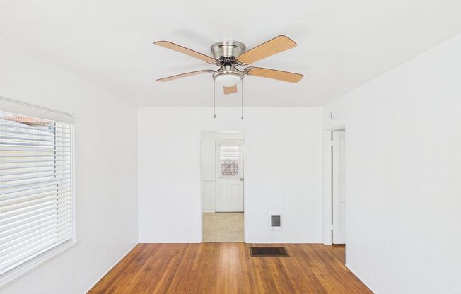 Coastal Living in the Heart of Coronado-1/2 Mile from the Beach