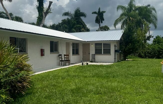 4265 Desoto Ave