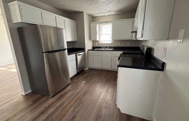 2 beds, 1 bath, $1,200, Unit 1305 W New Hope Rd F2