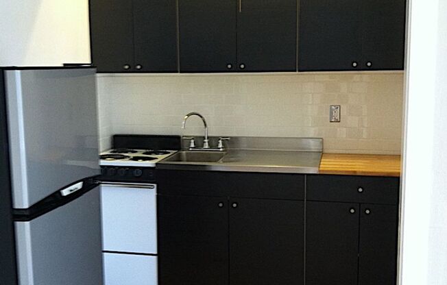 1 bed, 1 bath, $1,225, Unit 606