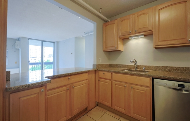 2 beds, 2 baths, 1,000 sqft, $3,950, Unit 401