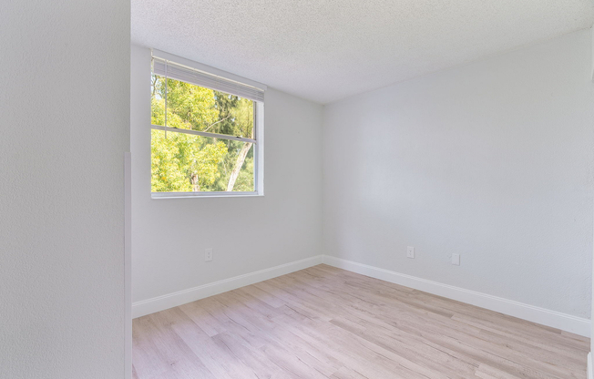 Bedroom Space 3 (Web Quality) - Vista Shores