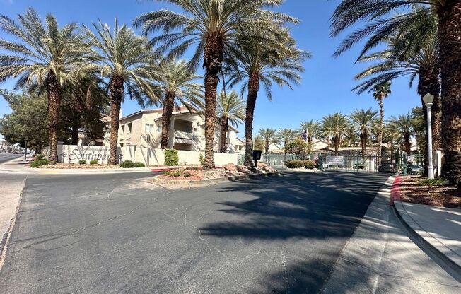 2 beds, 2 baths, $1,650, Unit UNIT 2011