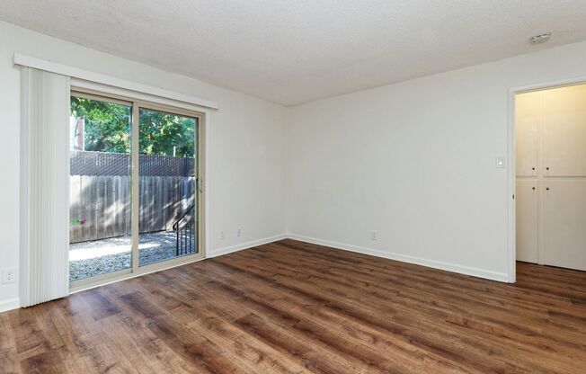 1 bed, 1 bath, 650 sqft, $2,020, Unit 23