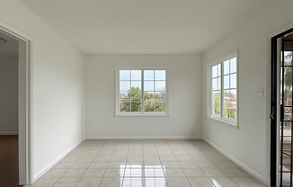 3 beds, 1 bath, 1,100 sqft, $2,650, Unit Unit #6