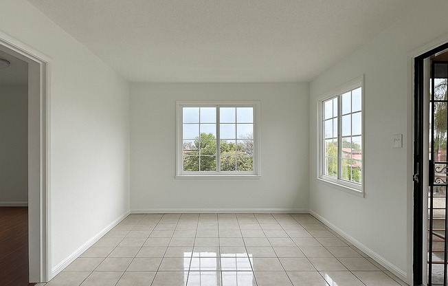 3 beds, 1 bath, 1,100 sqft, $2,650, Unit Unit #6
