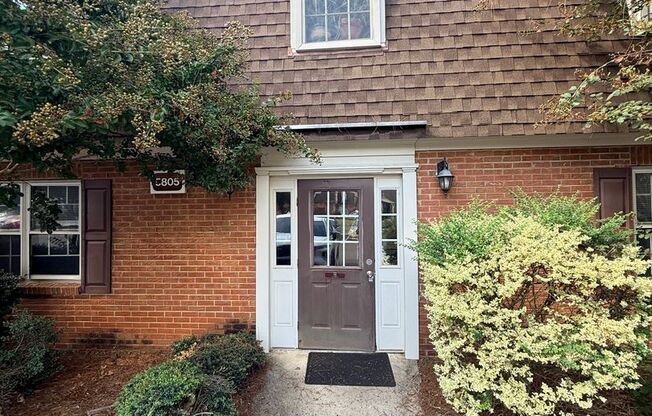 Spacious condo minutes from south Charlotte