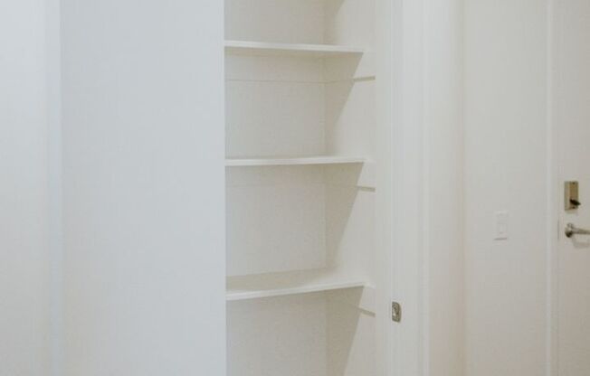 2 beds, 2 baths, 1,085 sqft, $2,110, Unit R102