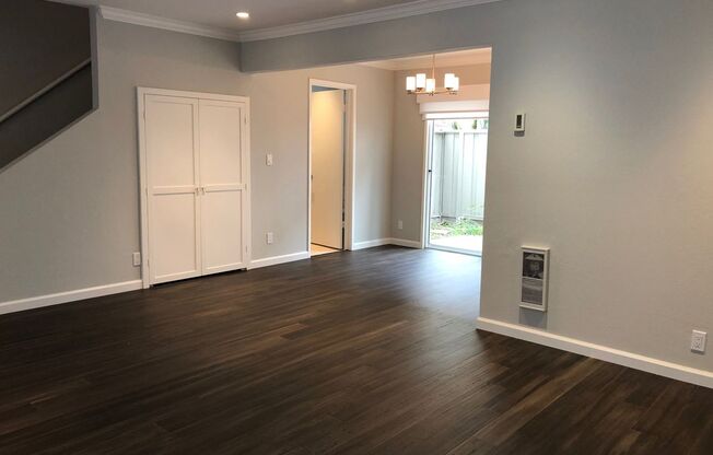 2 beds, 1.5 baths, 1,000 sqft, $3,750, Unit 30