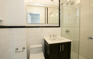 2 beds, 2 baths, $8,025, Unit 712