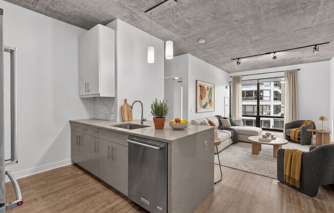 1 bed, 1 bath, 738 sqft, $2,725, Unit 503