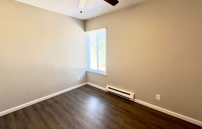 2 beds, 1 bath, $1,025, Unit 110