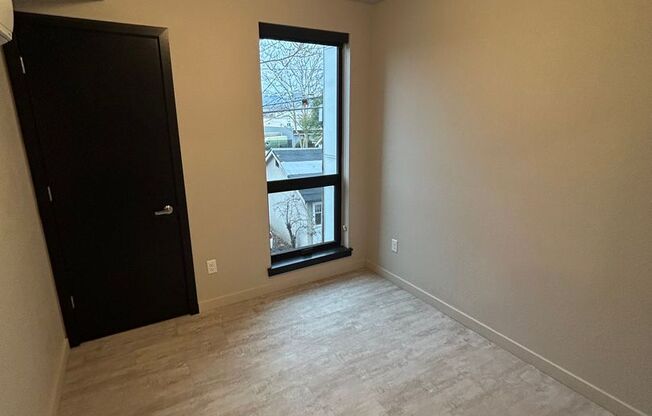 2 beds, 1 bath, 562 sqft, $1,575, Unit 308