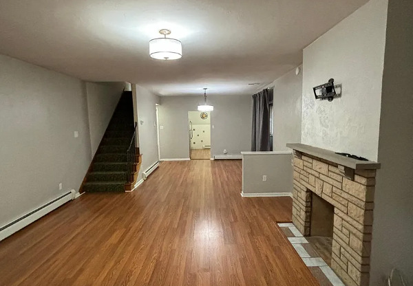 166 SOUTHERN AVE