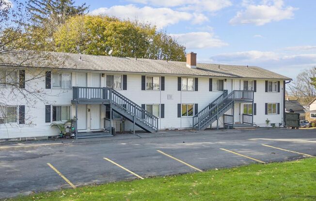 65 Hillside Ave
