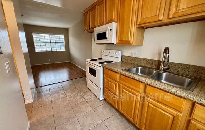 405 W Alameda Ave