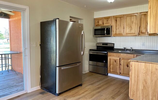 Spacious 3BD/1BA Home with a Huge Fenced Backyard in Essex!