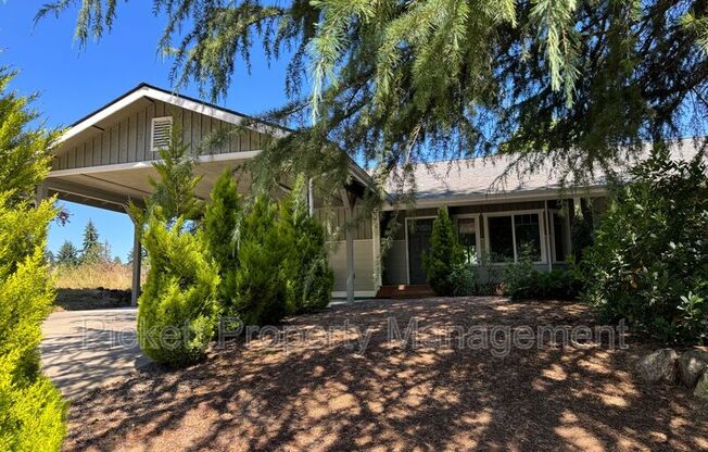 1218 AUDREY AVE W