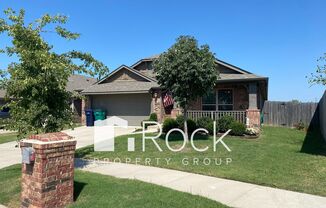 4 beds, 2 baths, $1,900