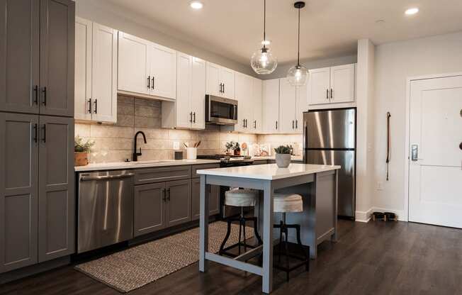 Arlo Apartment Homes in Malvern, PA - Kitchen