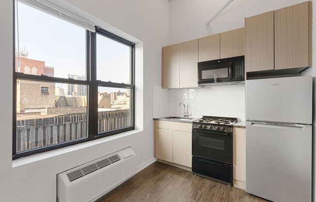 Studio, 1 bath, 204 sqft, $1,375, Unit 707
