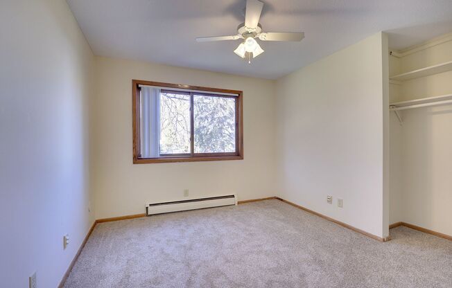 2 beds, 1 bath, 726 sqft, $1,295, Unit 799-205