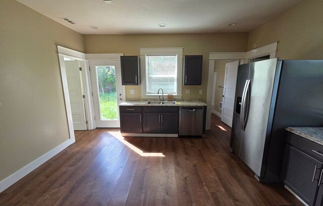 5 Bedroom Home Corner Lot in N Portland