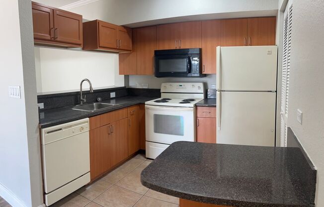 2 beds, 2 baths, 1,204 sqft, $1,993, Unit 10124-B2 - Bostonian