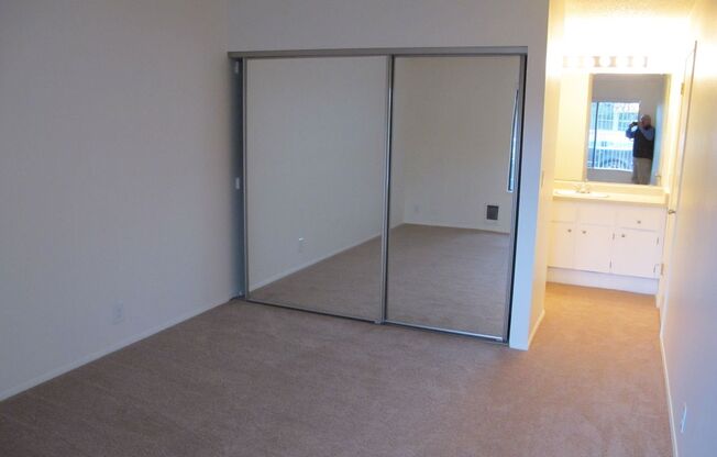 2 beds, 2 baths, 950 sqft, $1,595, Unit 1111