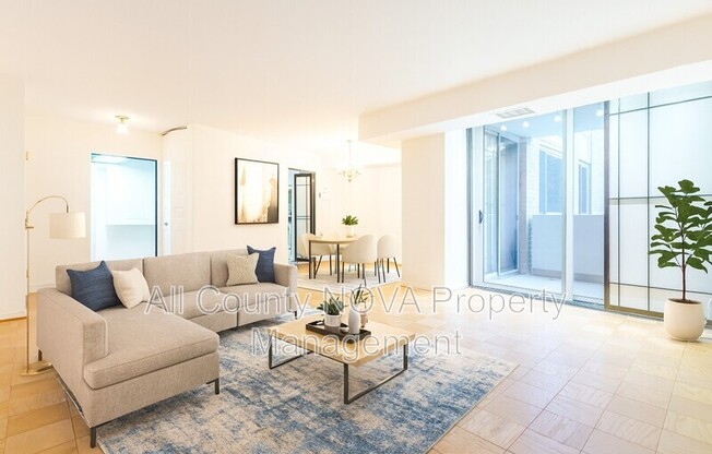 4601 N Park Avenue #319U