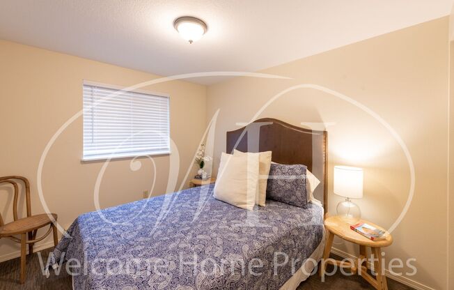 2 beds, 1 bath, 800 sqft, $1,325, Unit Irisview 215-202