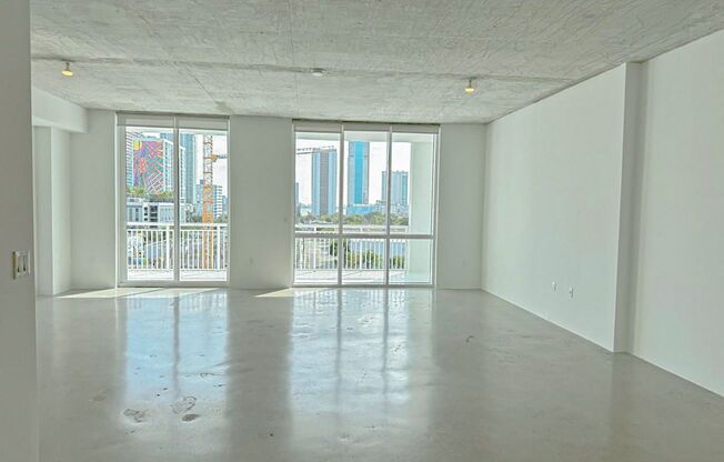 Studio, 1 bath, 962 sqft, $3,100, Unit Unit 704