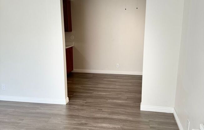 1 bed, 1 bath, 700 sqft, $2,100, Unit 02