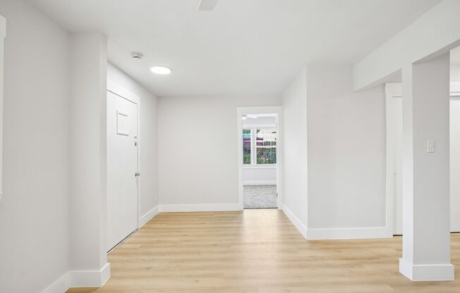 3 beds, 2 baths, 1,000 sqft, $2,111