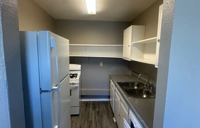 Brookview Duplex 6822