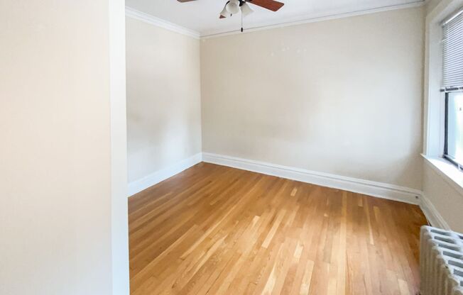 2 beds, 1 bath, 770 sqft, $2,100, Unit 4715-2