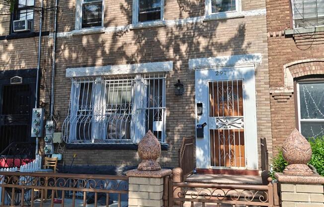 297 BRADFORD ST