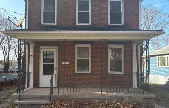 882 Quinnipiac Ave