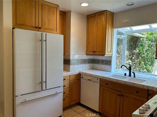 4 beds, 3 baths, 2,366 sqft, $5,595