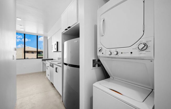 Studio, 1 bath, 347 sqft, $1,895, Unit Unit 7