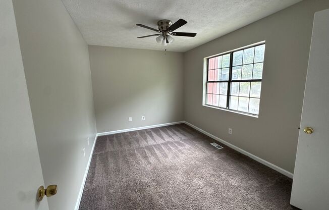 2 Bedroom 2.5 Bath Townhome in Austell!