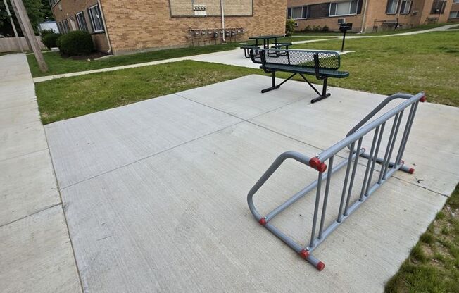 1 bed, 1 bath, 625 sqft, $785, Unit 9744G