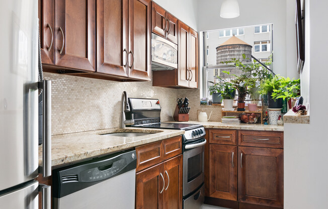 1 bed, 1 bath, 850 sqft, $5,250, Unit 12E